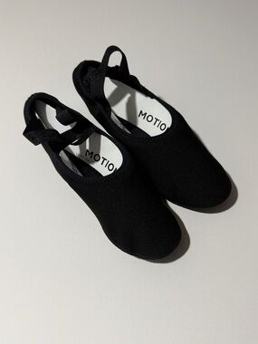 Capezio Motion Black Ballet Slipper